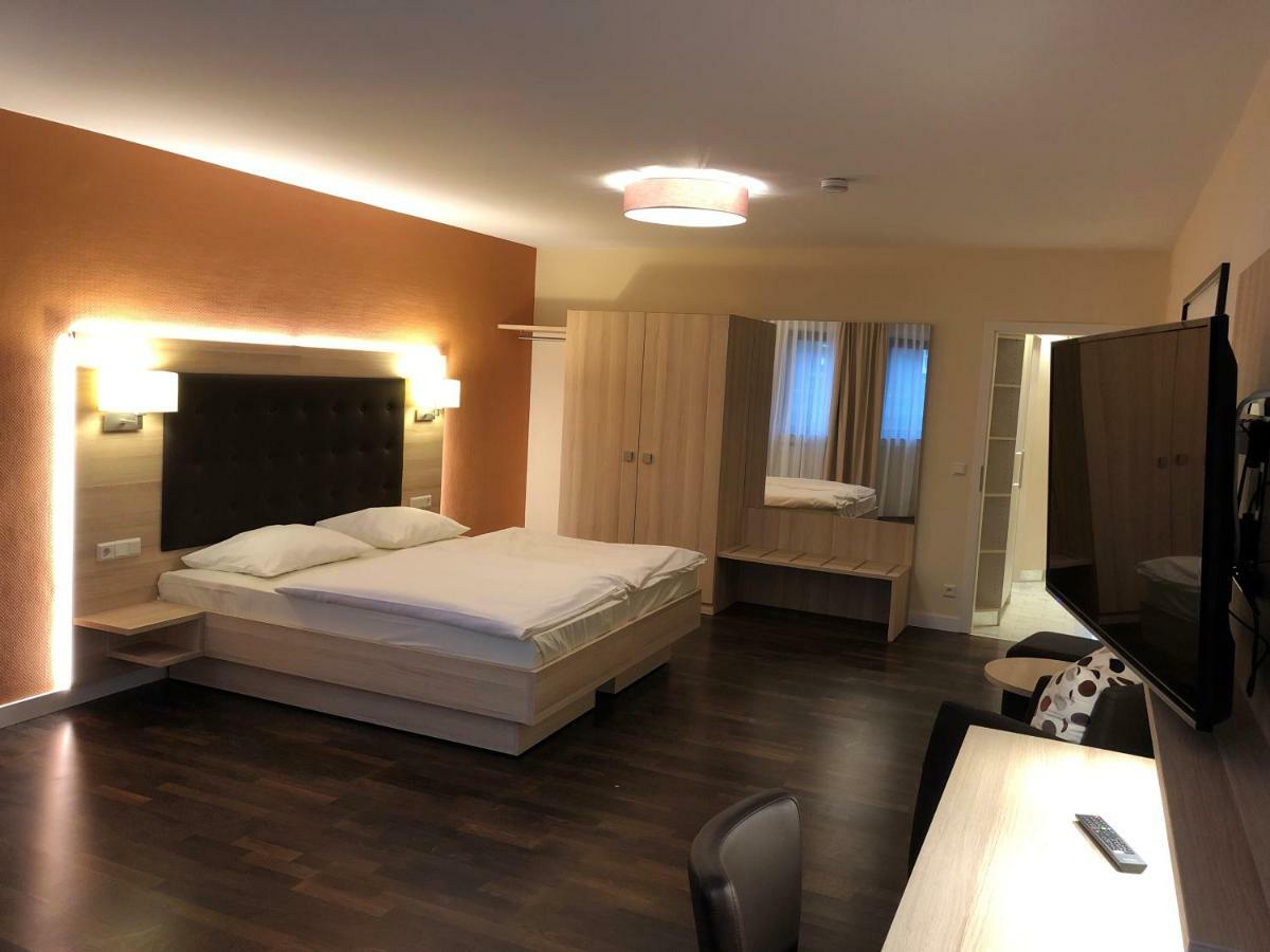 3 Apartments Am Wambolter Hof 3 本斯海姆 外观 照片